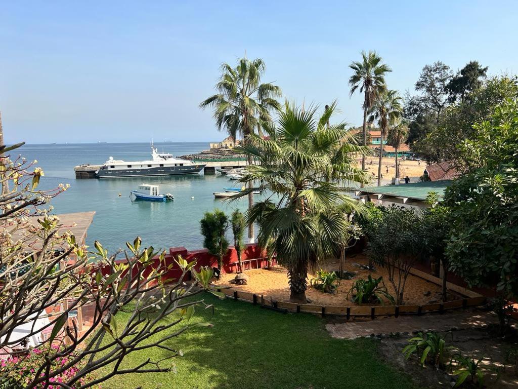 Chez Olivier - Ile De Gorée Exterior photo